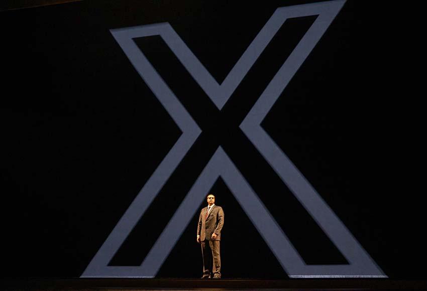 Kenneth Kellogg (Malcolm X) in X: The Life and Times of Malcolm X at Seattle Opera — Photo by Philip Newton