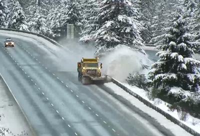 Snowbody's perfect!: La Niña winter exposes Seattle's road maintenance difficulties 
