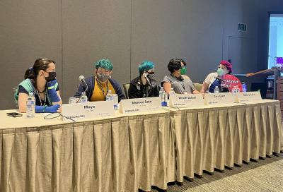 Geek girls gather at very Gay con