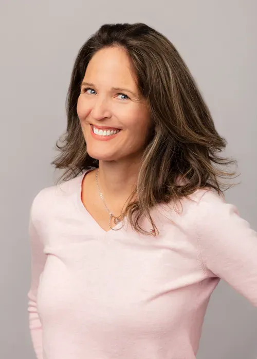 Staff Bios: Angela Cragin