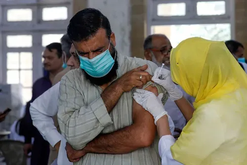 World Health Organization calls for COVID vaccine booster moratorium in wealthy nations