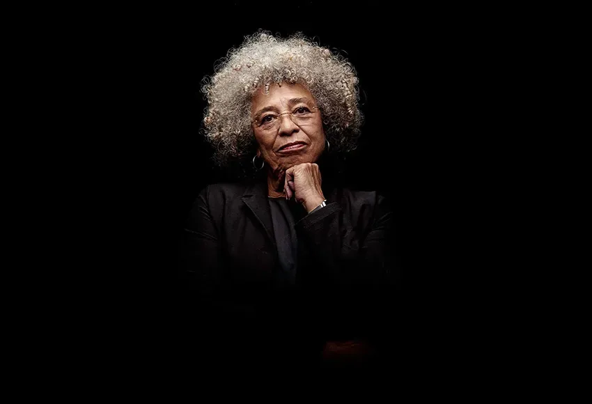 Angela Davis – Photo by Choupas Cyrille