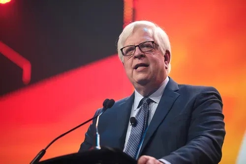 Talk show host: Anti-vaxxers treated worse than AIDS patients