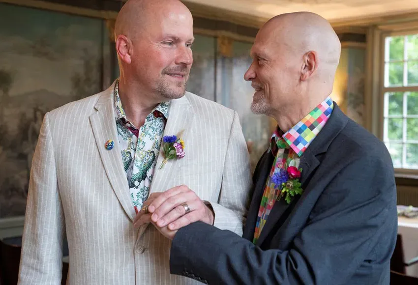 Alois Carnier and Peter Leu at their wedding ceremony – Photo by Arnd Wiegmann / Reuters