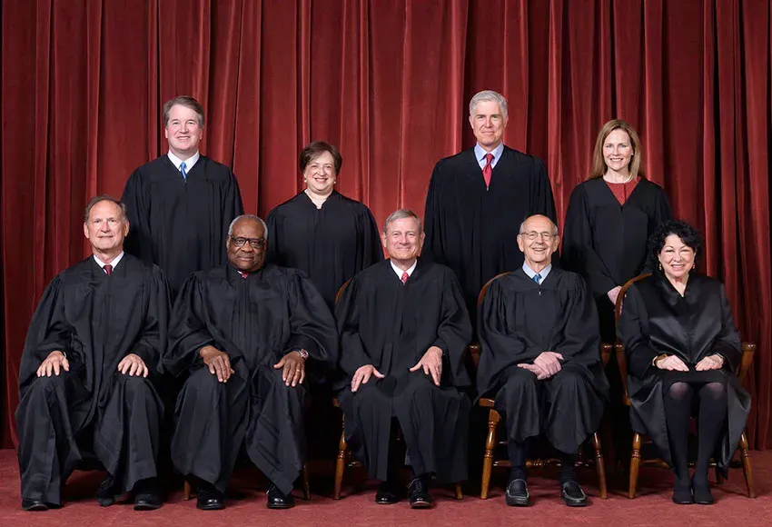The Supreme Court as composed October 27, 2020 to June 30, 2022 – Photo by Fred Schilling, Collection of the Supreme Court of the United States