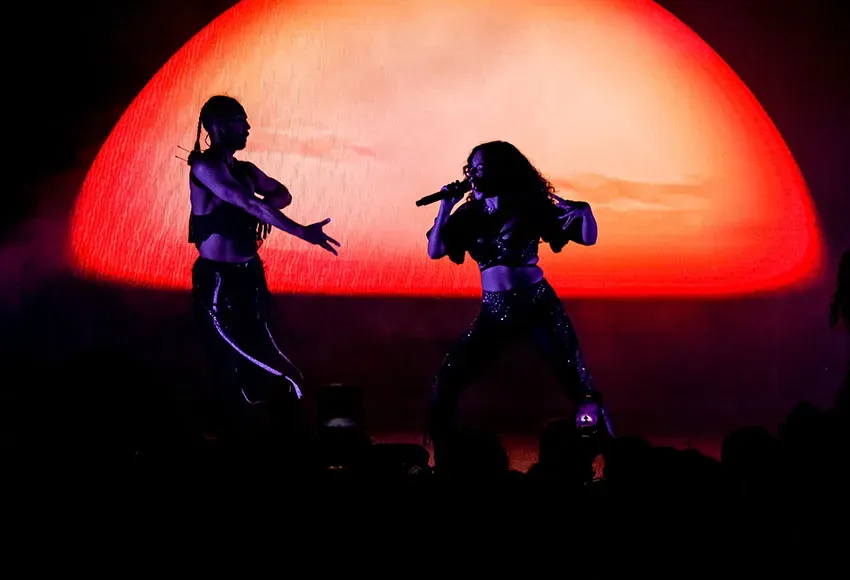 Charli XCX – Photo by Kylin Brown