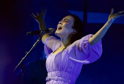Indie rock and the joyful Queer revolution played center stage at Day In Day Out Fest