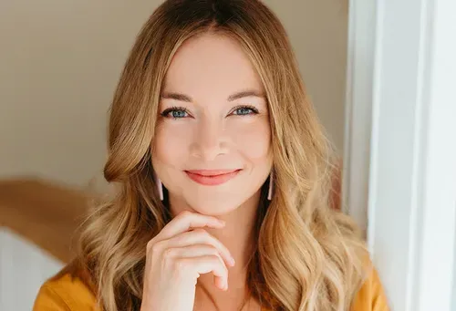 Courtney Kaes debut novel a perfect Sapphic holiday escape