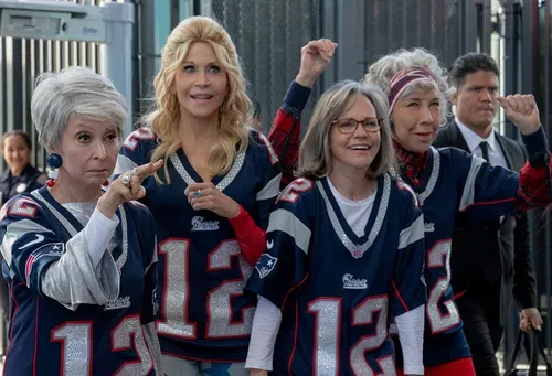 Tomlin, Fonda, Field, and Moreno are a dynamite team of all-stars in 80 for Brady