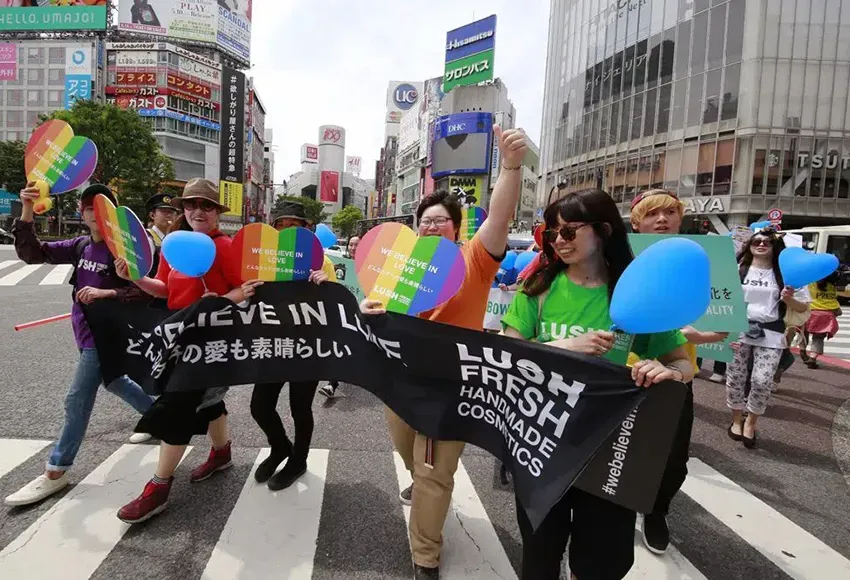 Marchers in the Tokyo Rainbow Pride in 2017 – Photo by Shizuo Kambayashi / AP