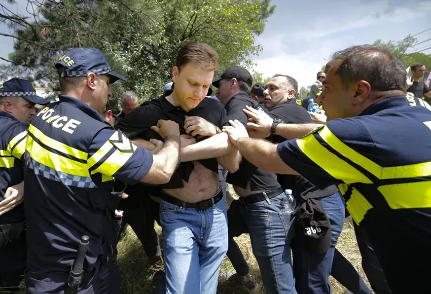 Police detain an opponent of Gay Rights in Tbilisi, Georgia – Photo by Zurab Tsertsvadze / AP