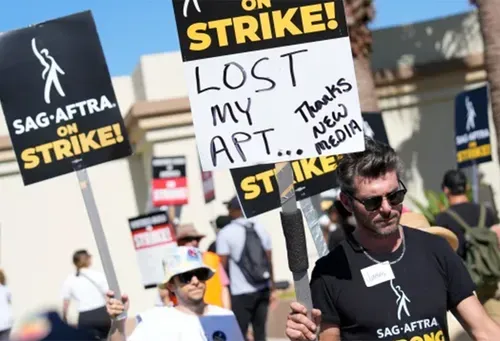 Writers strike reaches third month with no agreement