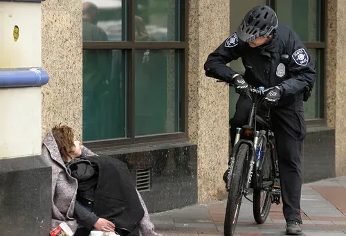 Seattle City Council passes new drug-possession and public-use legislation 