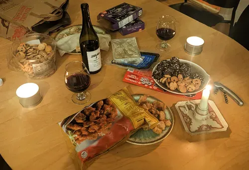 An appreciation for the rattily organized Friendsgiving
