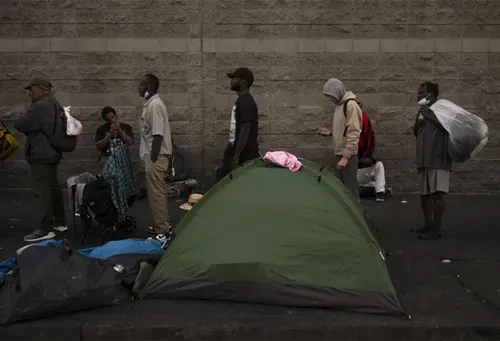 How to help people in the Pacific Northwest experiencing houselessness