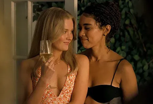 Ask Izzy: Rediscovering romance in the age of true-crime obsession