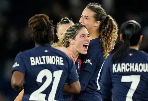 USWNT responds to homophobic comments from latest player to don Rapinoes jersey 