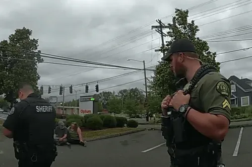 Scuffle in Snohomish Co.: Yeah, I want to go and butt-rape you in prison, faggot!