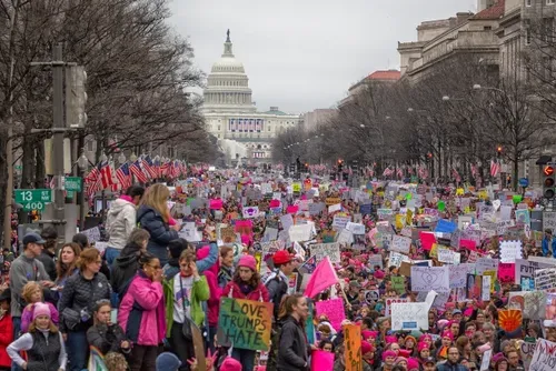 Poetry = resistance: Womens work