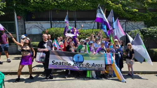 Through books and clubs, Seattle’s Aces and Aros stay connected through community