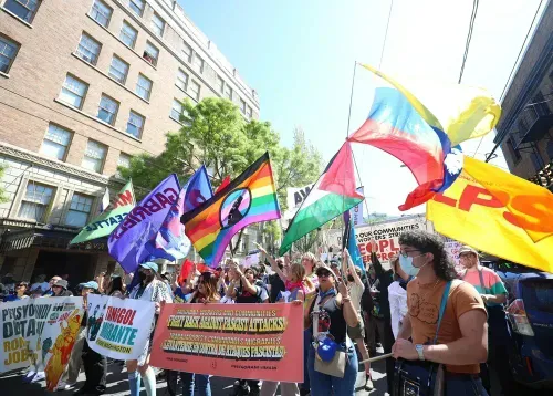 “Chinga La Migra”: Over 1,000 march downtown in support of worker’s and immigrants’ rights this May Day