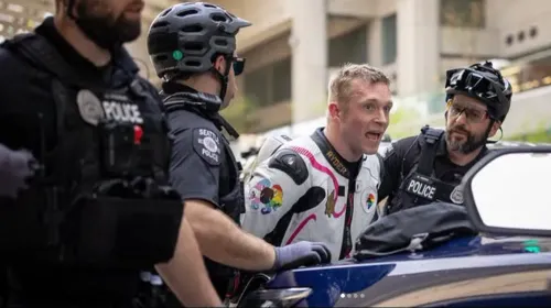 SPD assaults Trans teenager on camera while arresting a prominent antifascist SquidTips