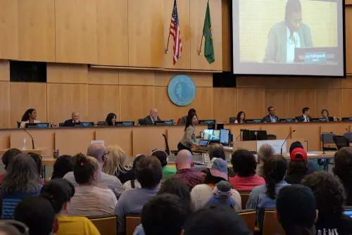 Seattle City Council approves $300,000 to support Trans and Queer refugees (and also bans “junk” rental fees)