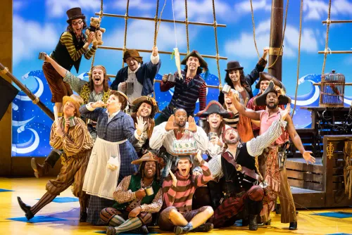 All hands on deck! Gilbert and Sullivan’s The Pirates of Penzance arrives at Seattle Opera!